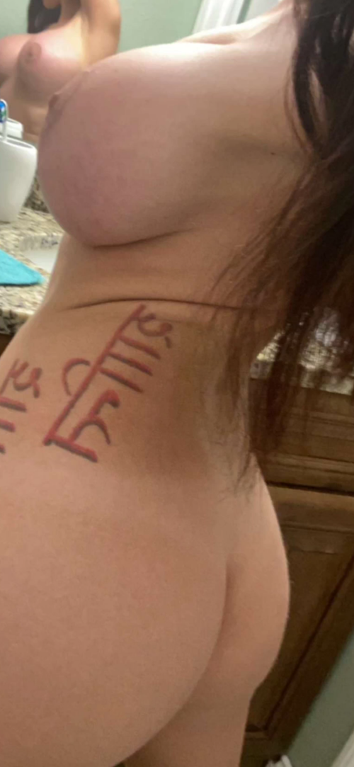 hotlittlehippy Nude Leaked Onlyfans Photo hotlittlehippy Nude Leaked Onlyfans Photo