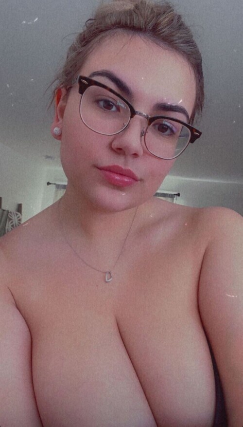 k8it_lyn / BustyKait Nude Leaked Onlyfans Photo k8it_lyn / BustyKait Nude Leaked Onlyfans Photo