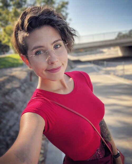 SmartSelect_20190827-015745_Instagram.md.jpg