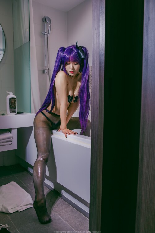 Sohee_Tasty-Mona-Christmas_BLUECAKE-48.md.jpg