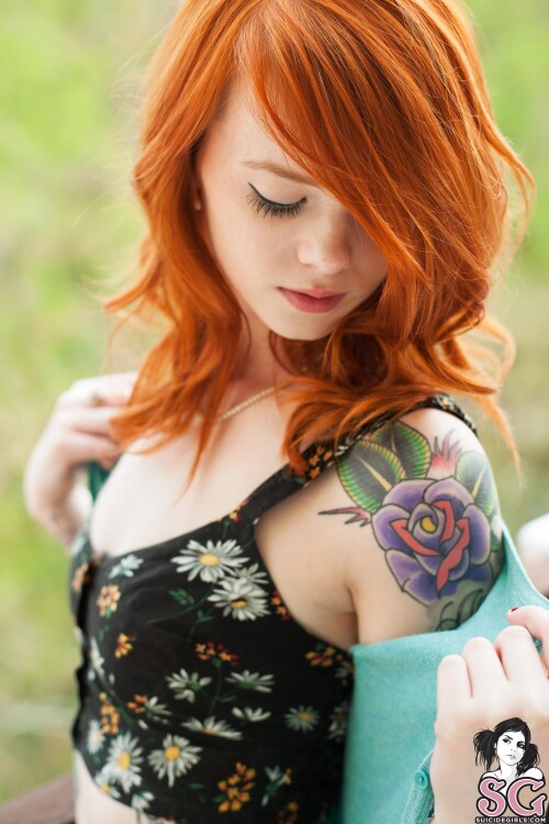 SuicideGirls-Lass---Waiting-For-The-Sun-07.jpg