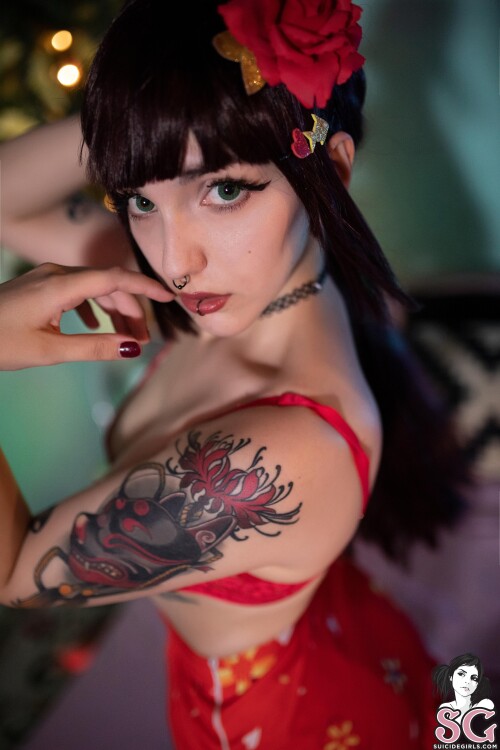 Suicidegirls-Momoka---Buu-Buu-Desu-Wa-11.jpg