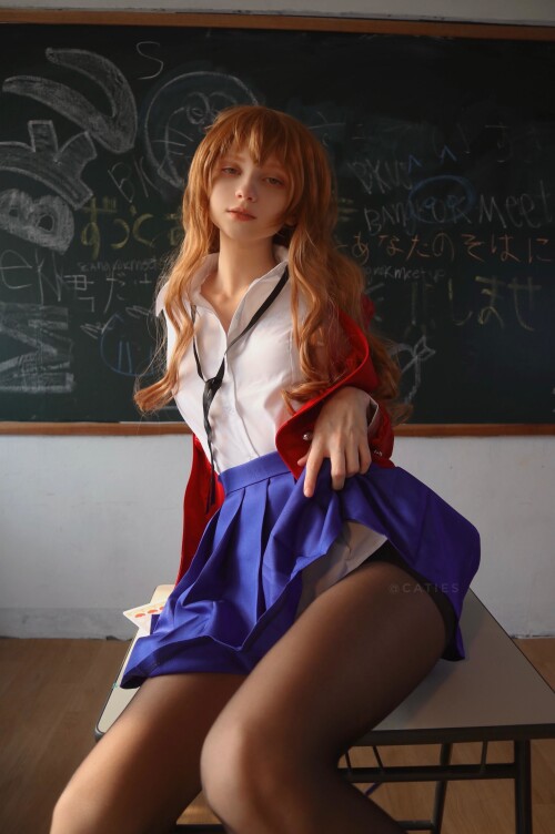 amateur-taiga-aisaka-cosplay-by-caties-WR7jjK.md.jpg