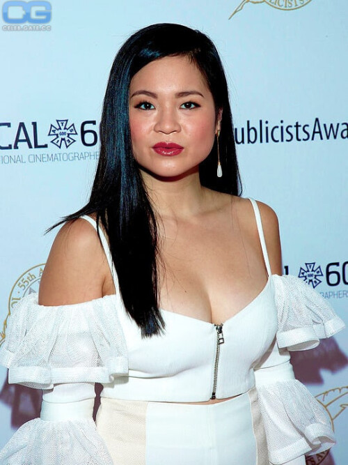 Kelly Marie Tran Photo 3