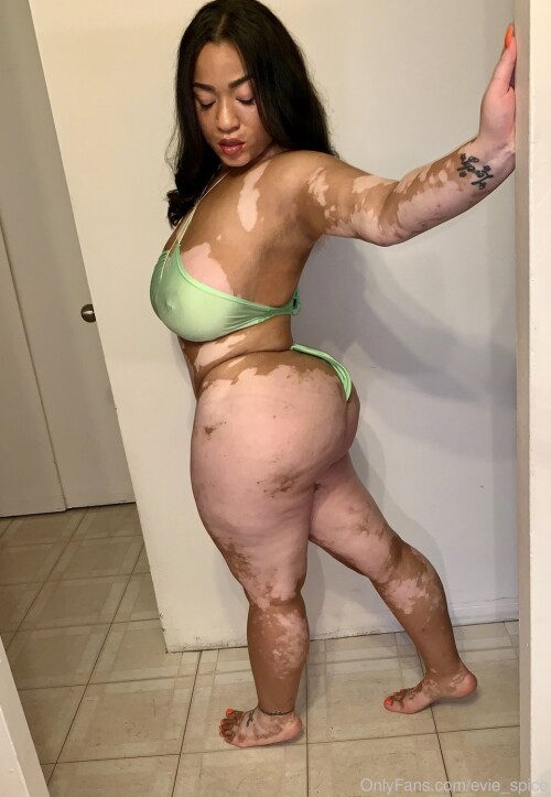 Evie_Spice/YvetteMari Nude Leaked Onlyfans Photo Evie_Spice/YvetteMari Nude Leaked Onlyfans Photo