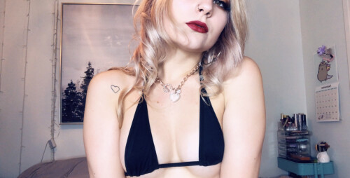 red-lips-4.md.jpg