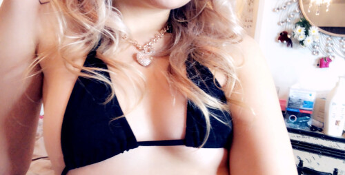 red-lips-40.md.jpg