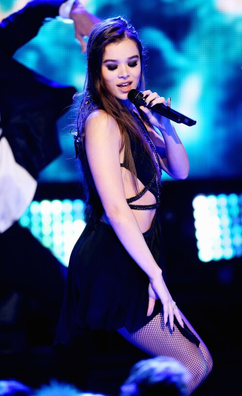 rockineve25.md.jpg