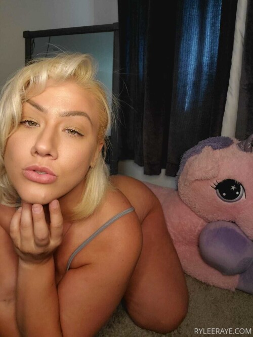 Rylee Rabbit / Rylee Raye Nude Leaked Onlyfans Photo