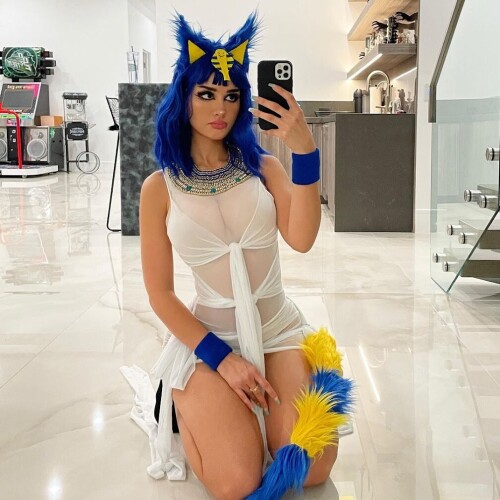 sssniperwolf_249817367_892564171462108_6829461163458654590_n.md.jpg